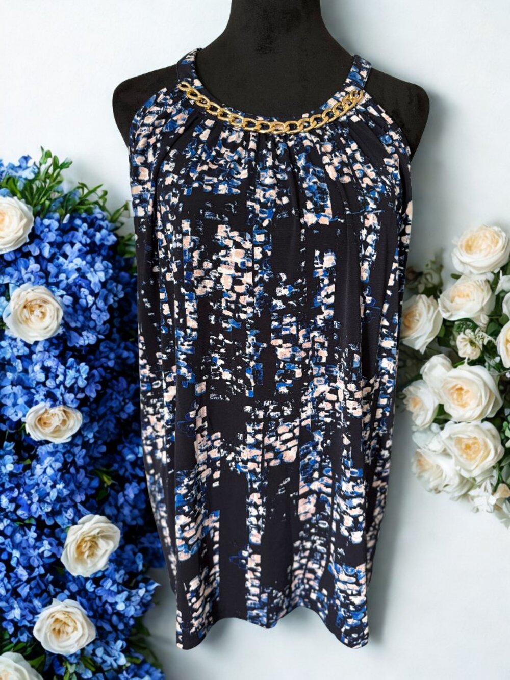 Navy Blue Shell w/Gold Link Collar